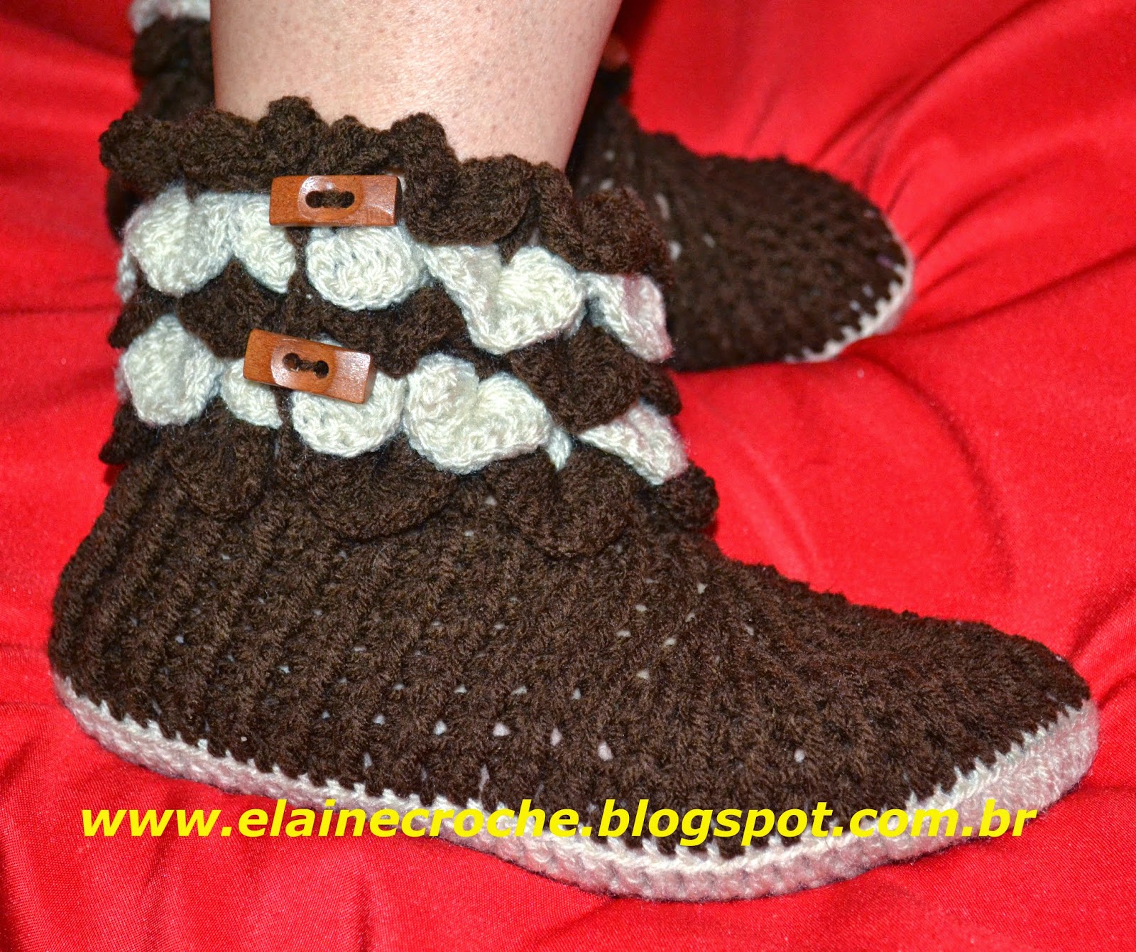 Elaine Croche Botinha Crocodilo Adulto com Botões