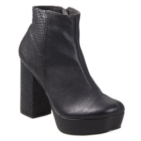 Comprar Bota Branca Meia Pata Barato&nbsp;Preço