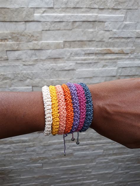 Comprar Pulseira Da Amizade Com Linha De Croche Barato&nbsp;Preço