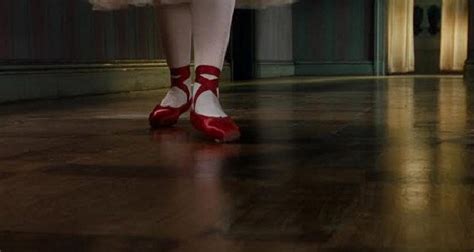 Comprar Sapatinhos Vermelhos Clarissa Barato&nbsp;Preço